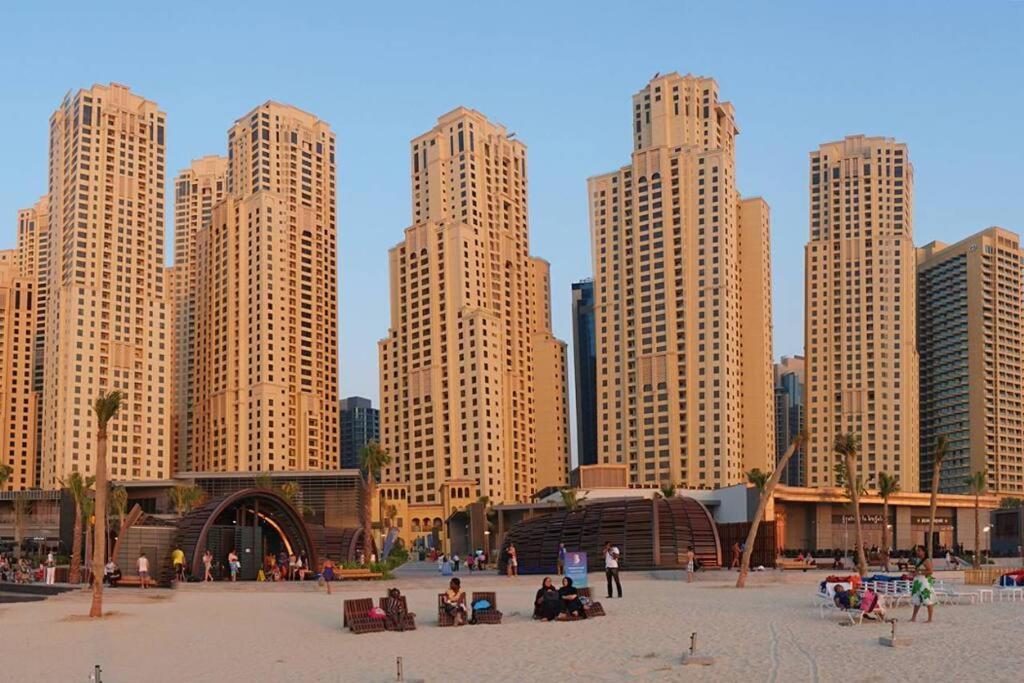 La Buena Vida Holiday Homes - Beach Front Very Spacious, Luxe And Modern 3 Bedroom With Full Kitchen In Jbr , 3 Min To The Jbr Beach Dubai Marina And Tram Station Zewnętrze zdjęcie