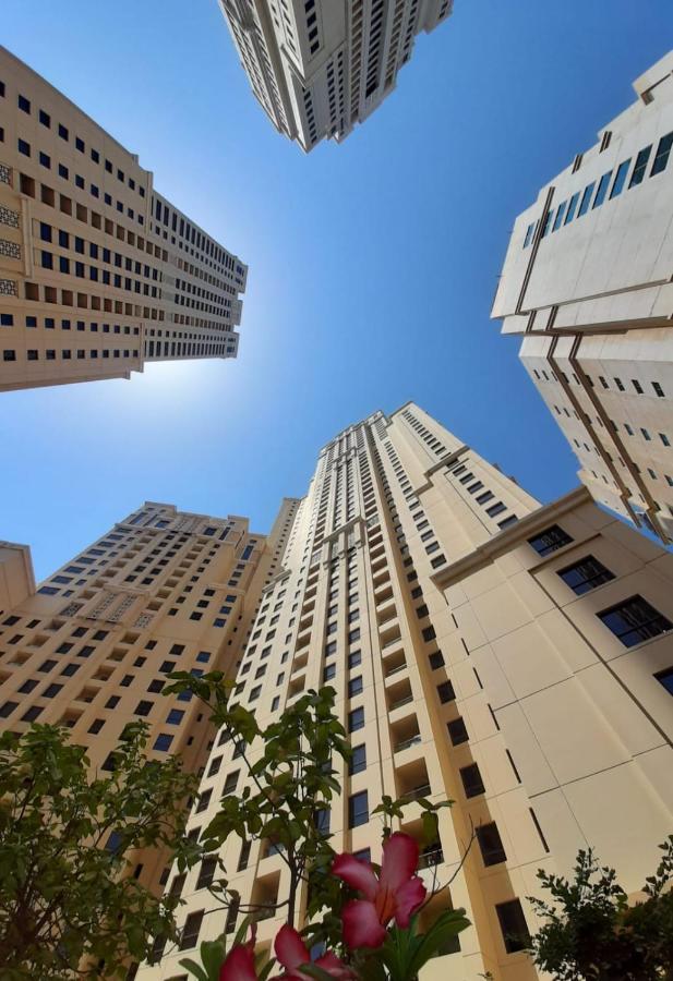La Buena Vida Holiday Homes - Beach Front Very Spacious, Luxe And Modern 3 Bedroom With Full Kitchen In Jbr , 3 Min To The Jbr Beach Dubai Marina And Tram Station Zewnętrze zdjęcie