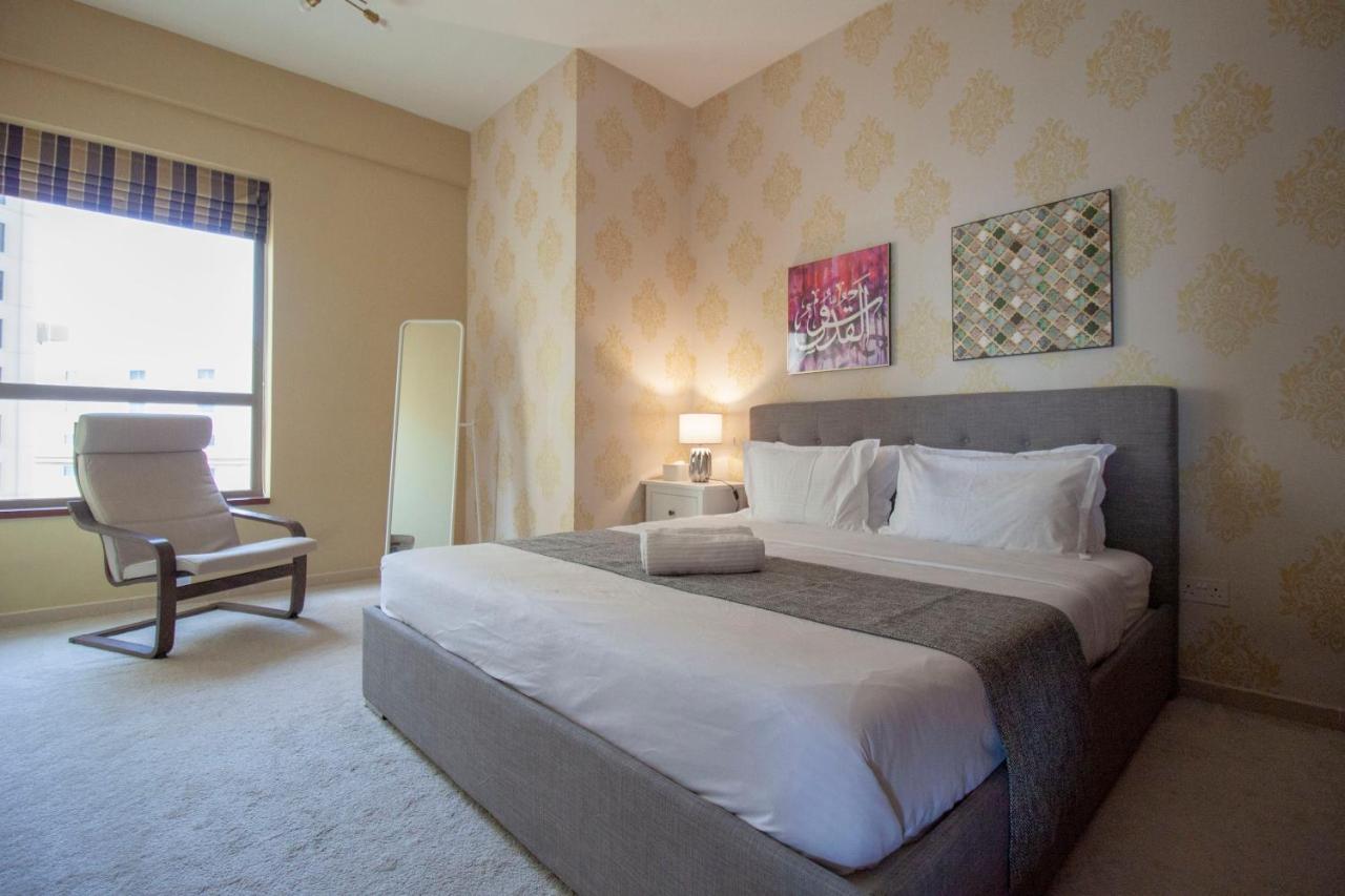 La Buena Vida Holiday Homes - Beach Front Very Spacious, Luxe And Modern 3 Bedroom With Full Kitchen In Jbr , 3 Min To The Jbr Beach Dubai Marina And Tram Station Zewnętrze zdjęcie